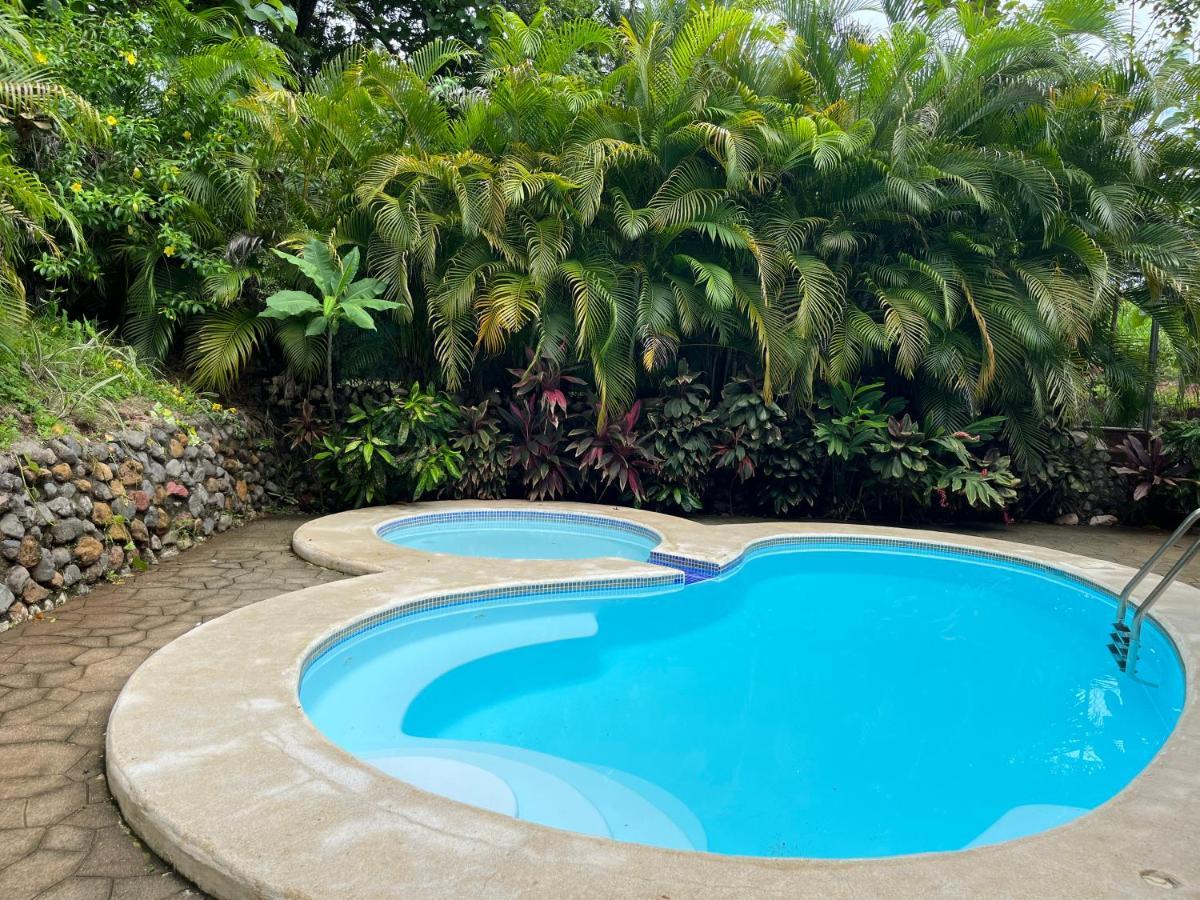 La Jungla Bed & Breakfast Puerto Carrillo Exterior photo