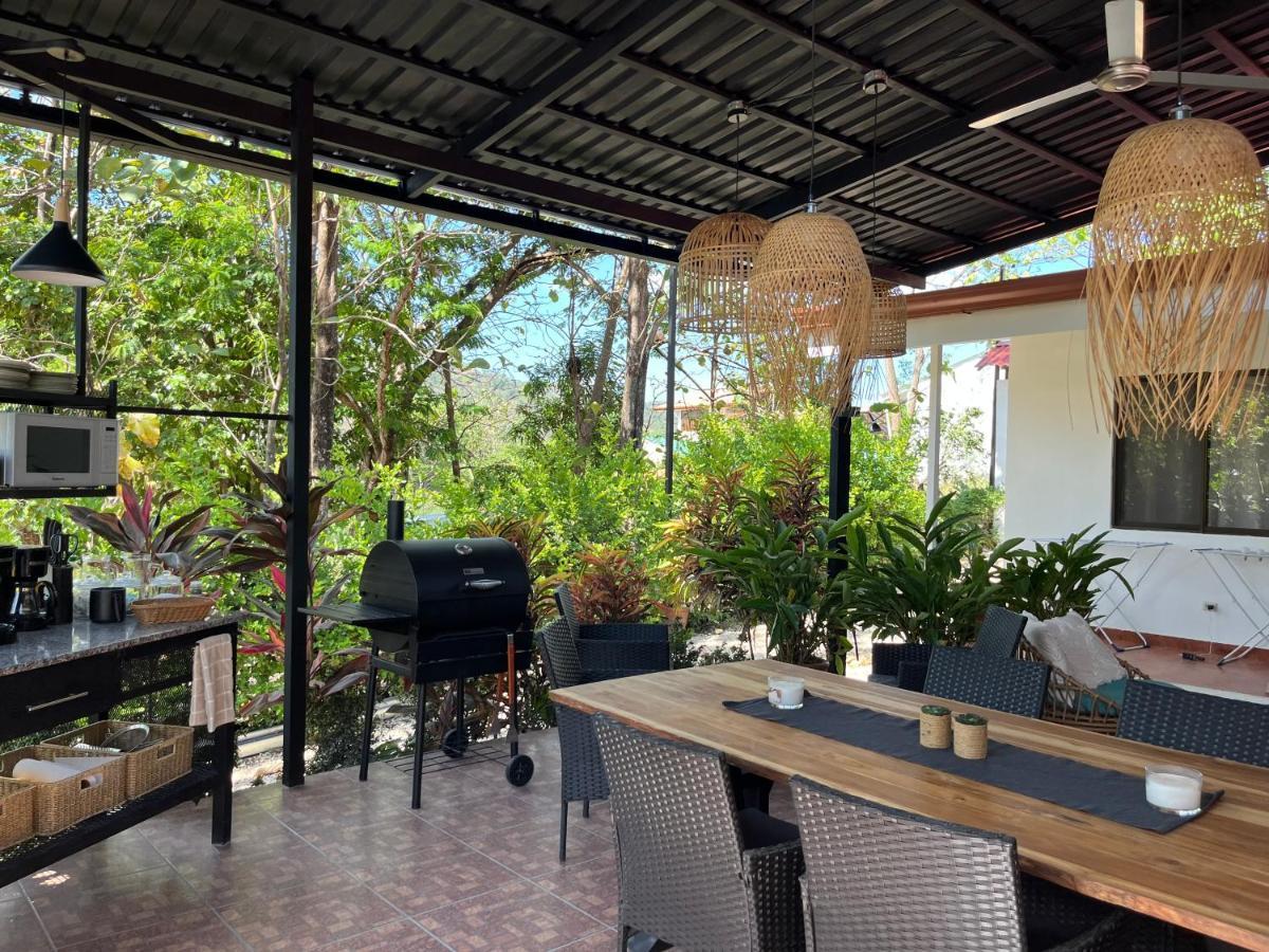 La Jungla Bed & Breakfast Puerto Carrillo Exterior photo