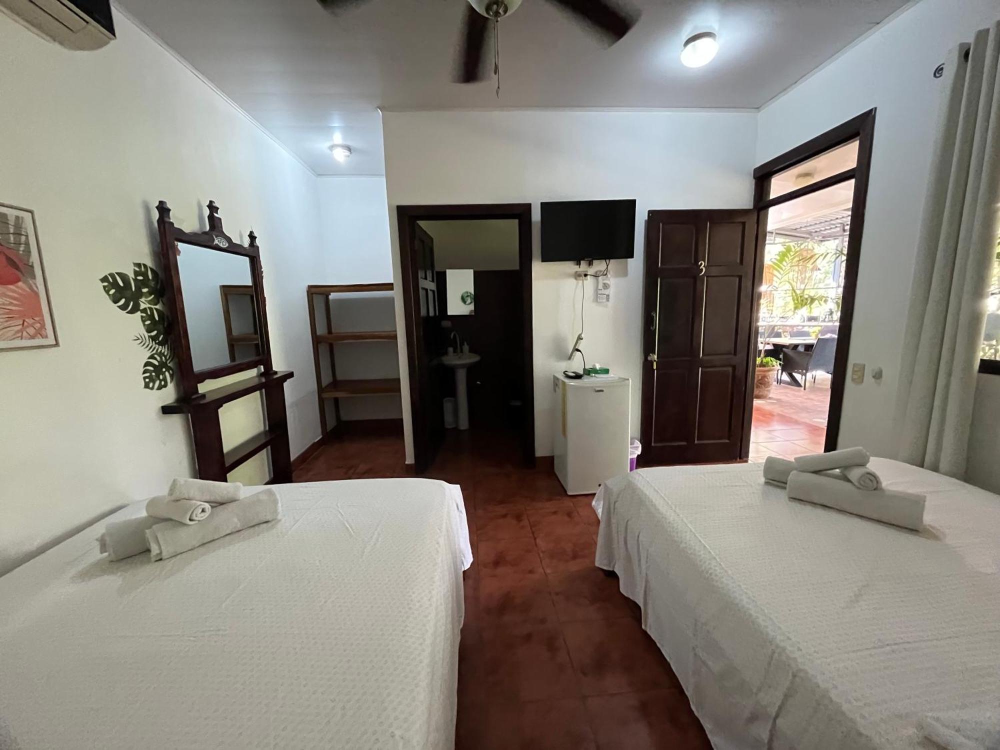 La Jungla Bed & Breakfast Puerto Carrillo Exterior photo